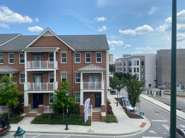 105 E 03rd Street, Chattanooga, TN 37403
