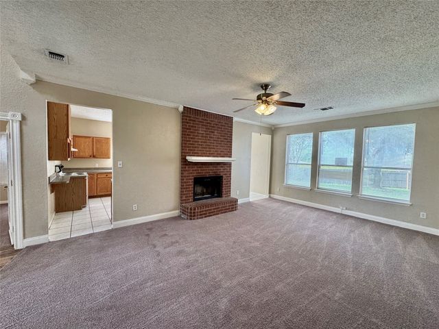 2720 Pioneer Lane, Lancaster, TX 75146