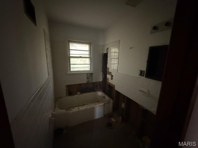 10449 Duke Drive, Unincorporated, MO 63136