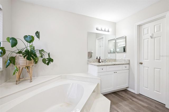 307 OAK LEAF CIRCLE, Lake Mary, FL 32746