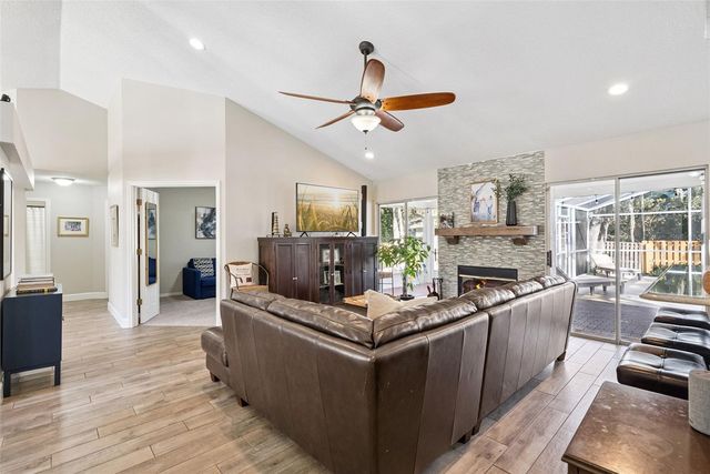 307 OAK LEAF CIRCLE, Lake Mary, FL 32746