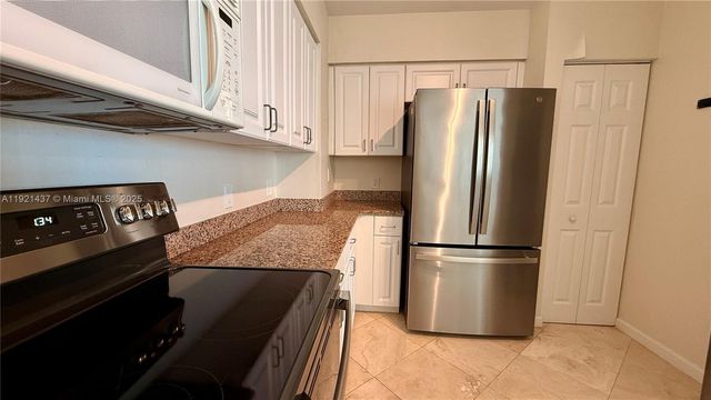 1155 Brickell Bay Dr PH104, Miami, FL 33131