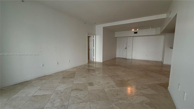 1155 Brickell Bay Dr PH104, Miami, FL 33131
