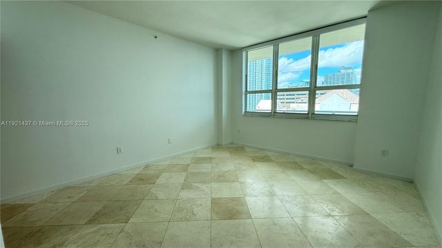 1155 Brickell Bay Dr PH104, Miami, FL 33131