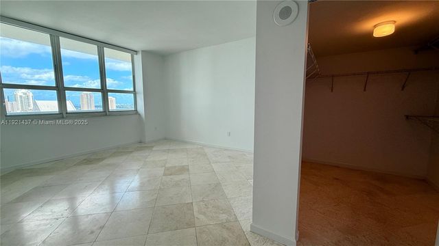 1155 Brickell Bay Dr PH104, Miami, FL 33131