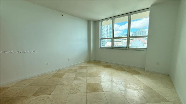 1155 Brickell Bay Dr PH104, Miami, FL 33131