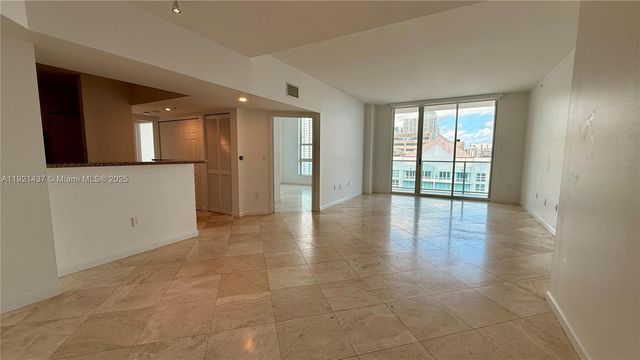 1155 Brickell Bay Dr PH104, Miami, FL 33131