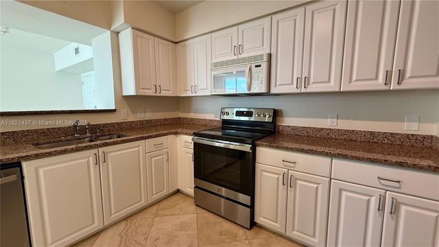 1155 Brickell Bay Dr PH104, Miami, FL 33131