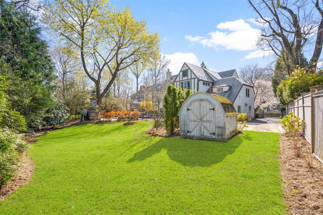 58 Burkewood Road, Mount Vernon, NY 10552
