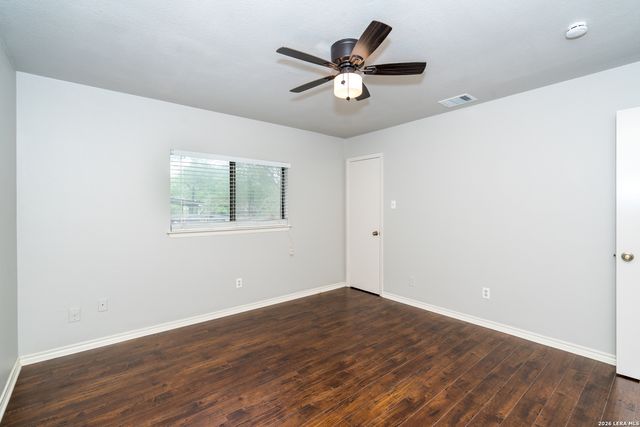 15503 WALNUT CREEK DR, San Antonio, TX 78247