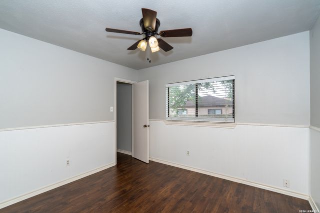 15503 WALNUT CREEK DR, San Antonio, TX 78247