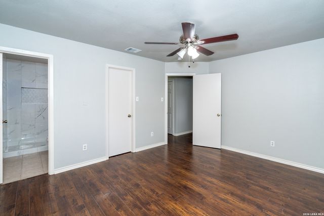 15503 WALNUT CREEK DR, San Antonio, TX 78247