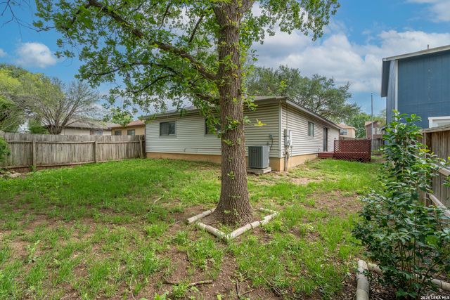 15503 WALNUT CREEK DR, San Antonio, TX 78247