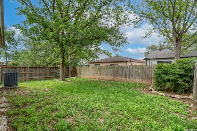 15503 WALNUT CREEK DR, San Antonio, TX 78247