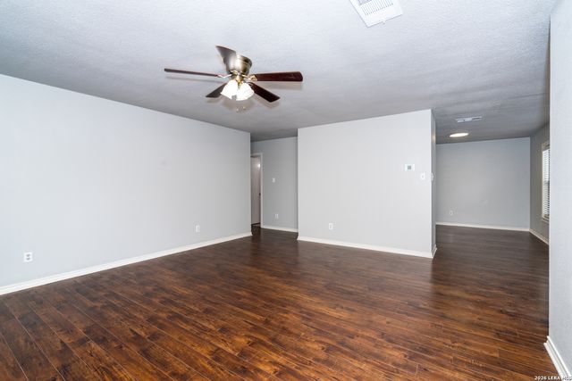 15503 WALNUT CREEK DR, San Antonio, TX 78247