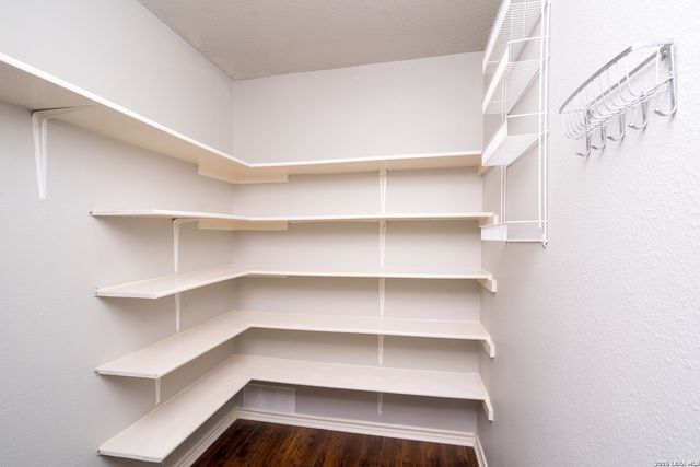 15503 WALNUT CREEK DR, San Antonio, TX 78247