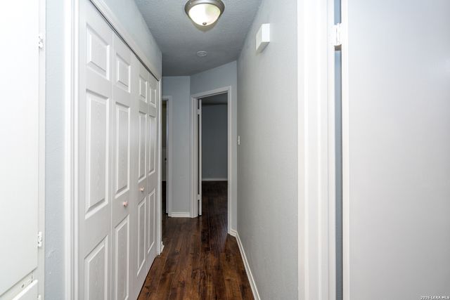 15503 WALNUT CREEK DR, San Antonio, TX 78247