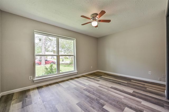 16718 Barcelona Drive, Friendswood, TX 77546