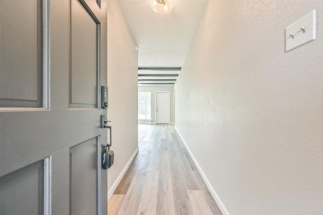 16718 Barcelona Drive, Friendswood, TX 77546