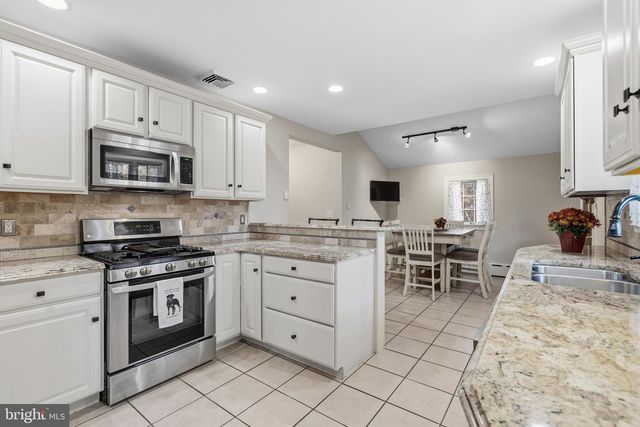 1116 WOODED WAY DR, Media, PA 19063