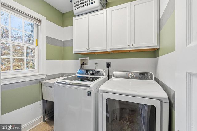 1116 WOODED WAY DR, Media, PA 19063