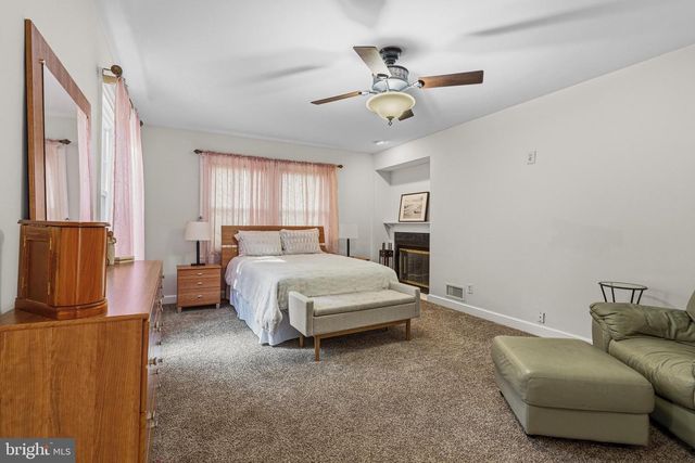 1116 WOODED WAY DR, Media, PA 19063