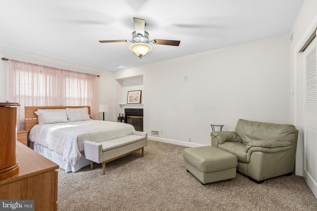 1116 WOODED WAY DR, Media, PA 19063