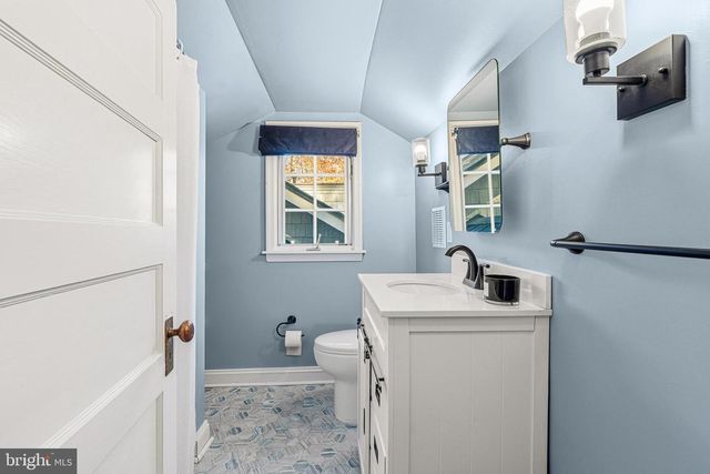 1116 WOODED WAY DR, Media, PA 19063