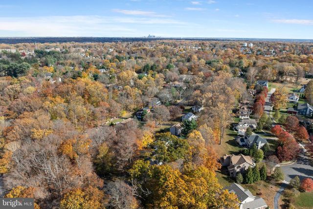 1116 WOODED WAY DR, Media, PA 19063