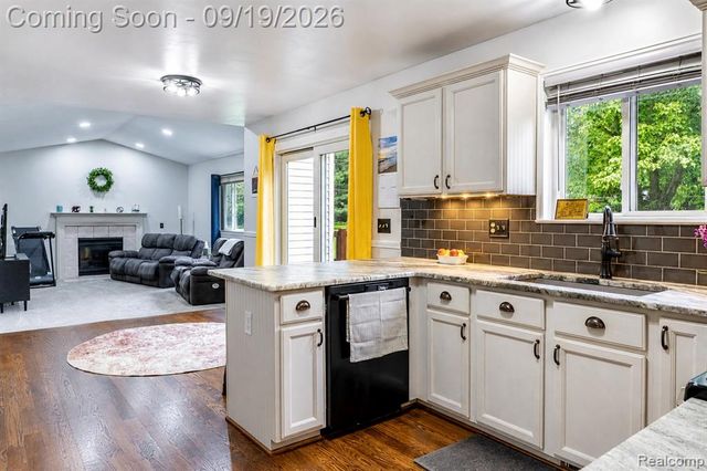 13608 Windmoor Drive, South Lyon, MI 48178