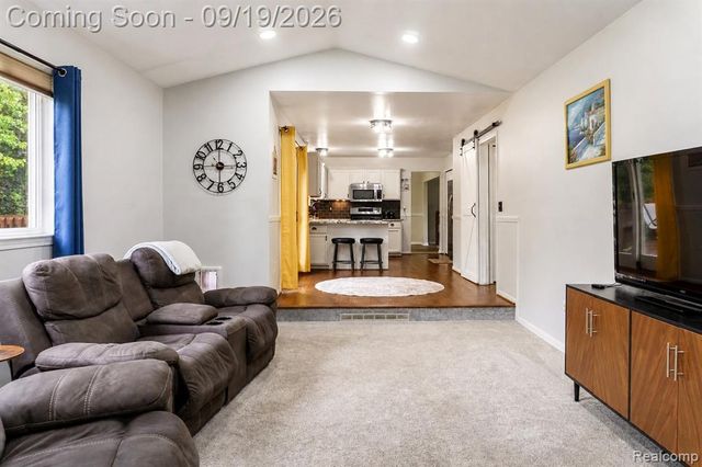 13608 Windmoor Drive, South Lyon, MI 48178