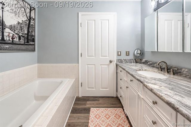 13608 Windmoor Drive, South Lyon, MI 48178