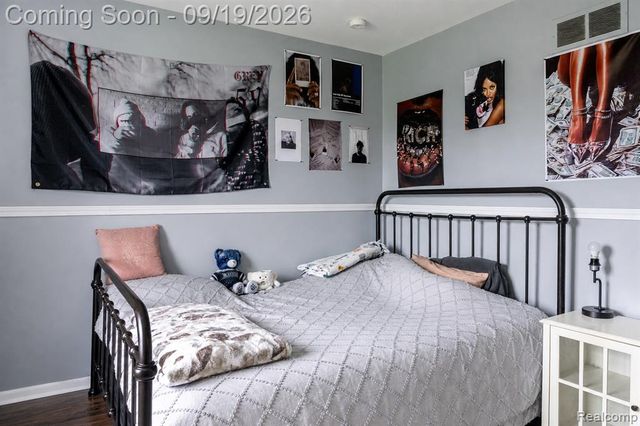 13608 Windmoor Drive, South Lyon, MI 48178