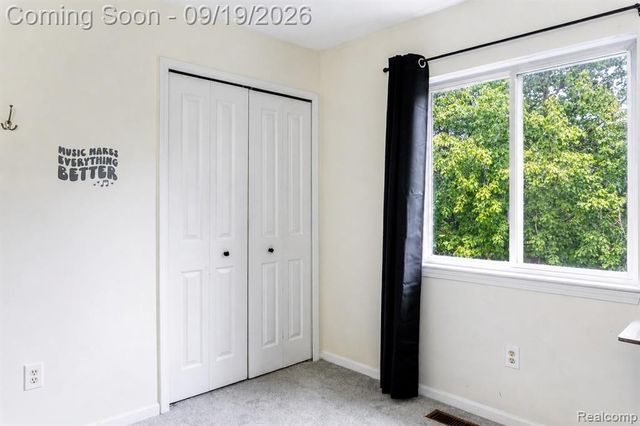 13608 Windmoor Drive, South Lyon, MI 48178