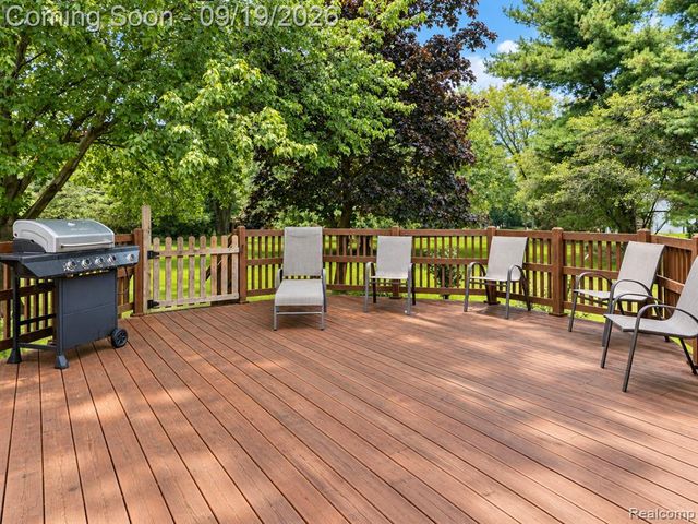 13608 Windmoor Drive, South Lyon, MI 48178