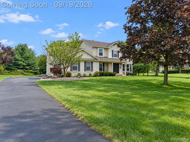 13608 Windmoor Drive, South Lyon, MI 48178
