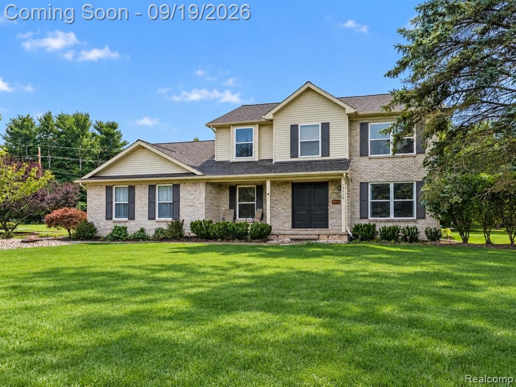 13608 Windmoor Drive, South Lyon, MI 48178