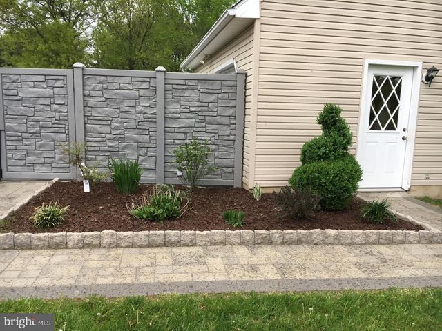 139 HARMONY CREST DR, Newark, DE 19713