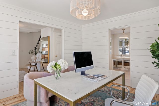 7 Shaw Drive, Simsbury, CT 06070