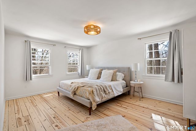 7 Shaw Drive, Simsbury, CT 06070