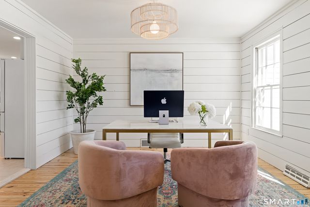 7 Shaw Drive, Simsbury, CT 06070