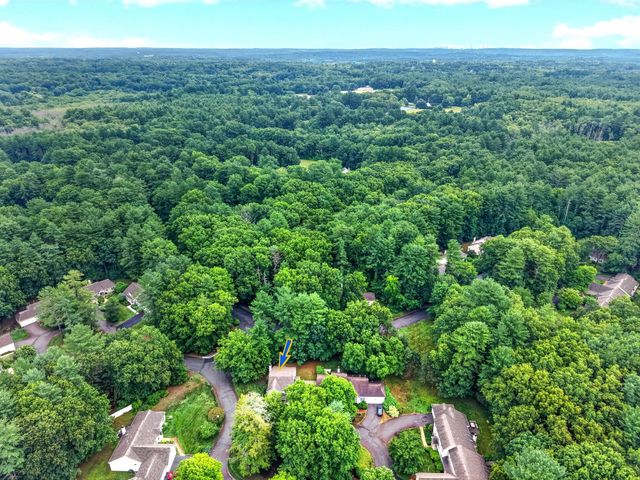 15 Hawthorne Lane 15, Bedford, MA 01730