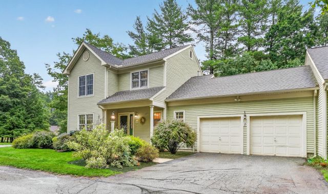 15 Hawthorne Lane 15, Bedford, MA 01730