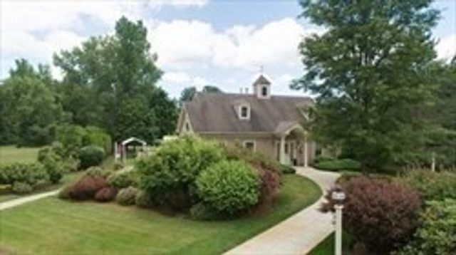 15 Hawthorne Lane 15, Bedford, MA 01730