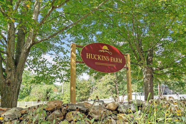 15 Hawthorne Lane 15, Bedford, MA 01730