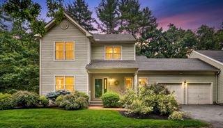 15 Hawthorne Lane 15, Bedford, MA 01730