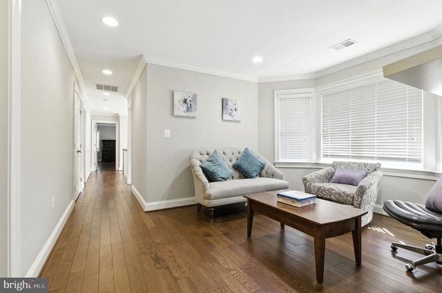 6838 SAINT ALBANS RD, Mclean, VA 22101