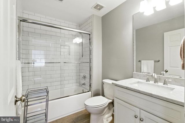 6838 SAINT ALBANS RD, Mclean, VA 22101