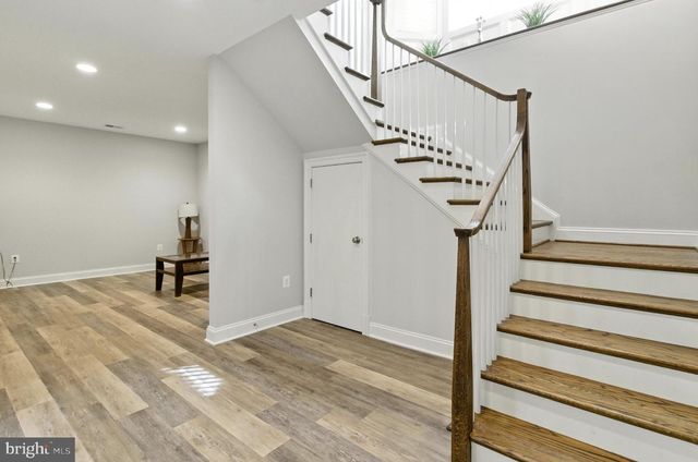 6838 SAINT ALBANS RD, Mclean, VA 22101