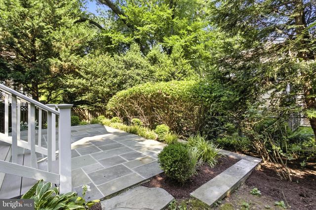 6838 SAINT ALBANS RD, Mclean, VA 22101